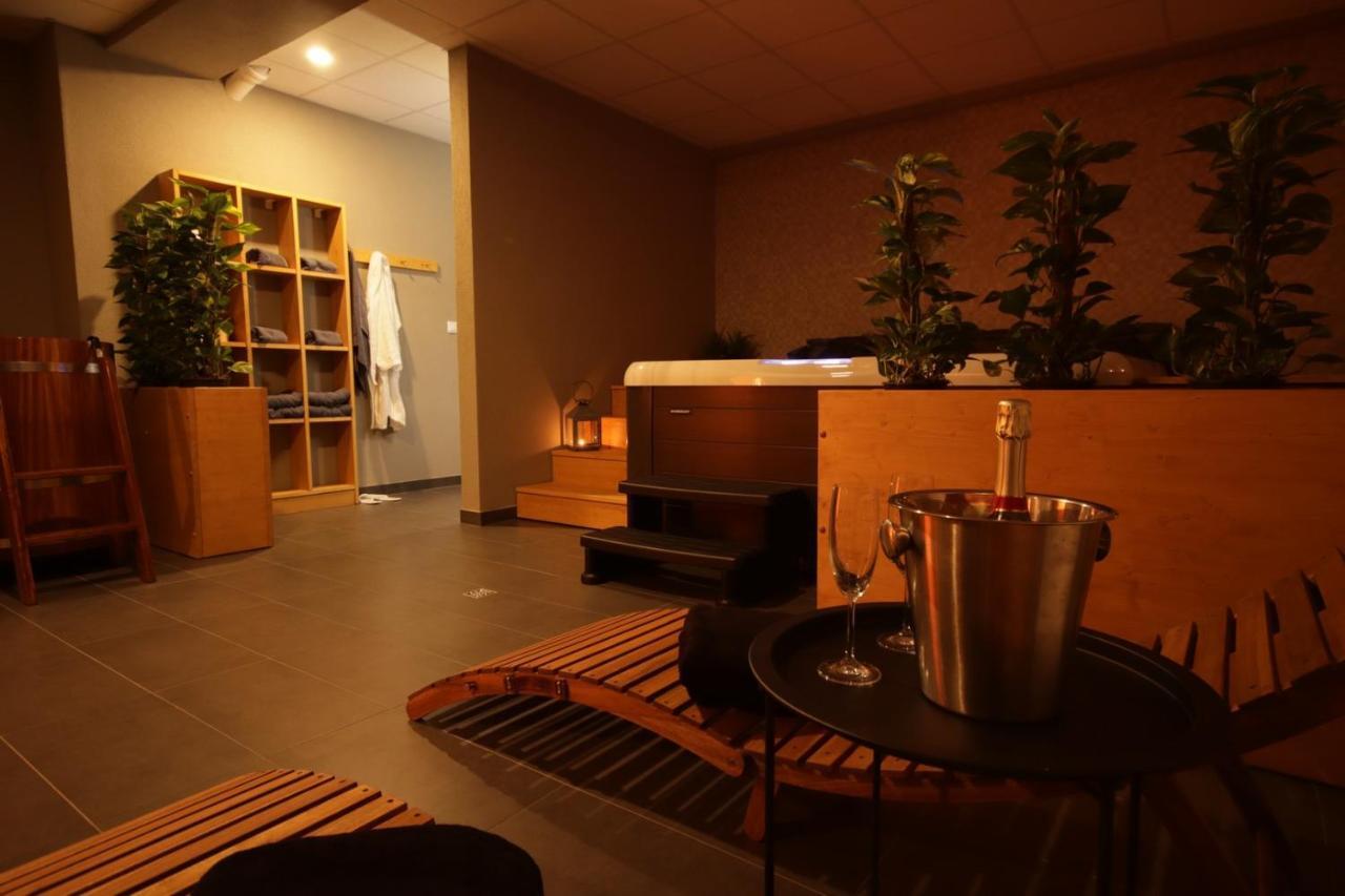 Hotel Banik Nitrianske Rudno Экстерьер фото