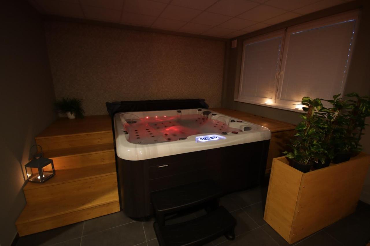 Hotel Banik Nitrianske Rudno Экстерьер фото